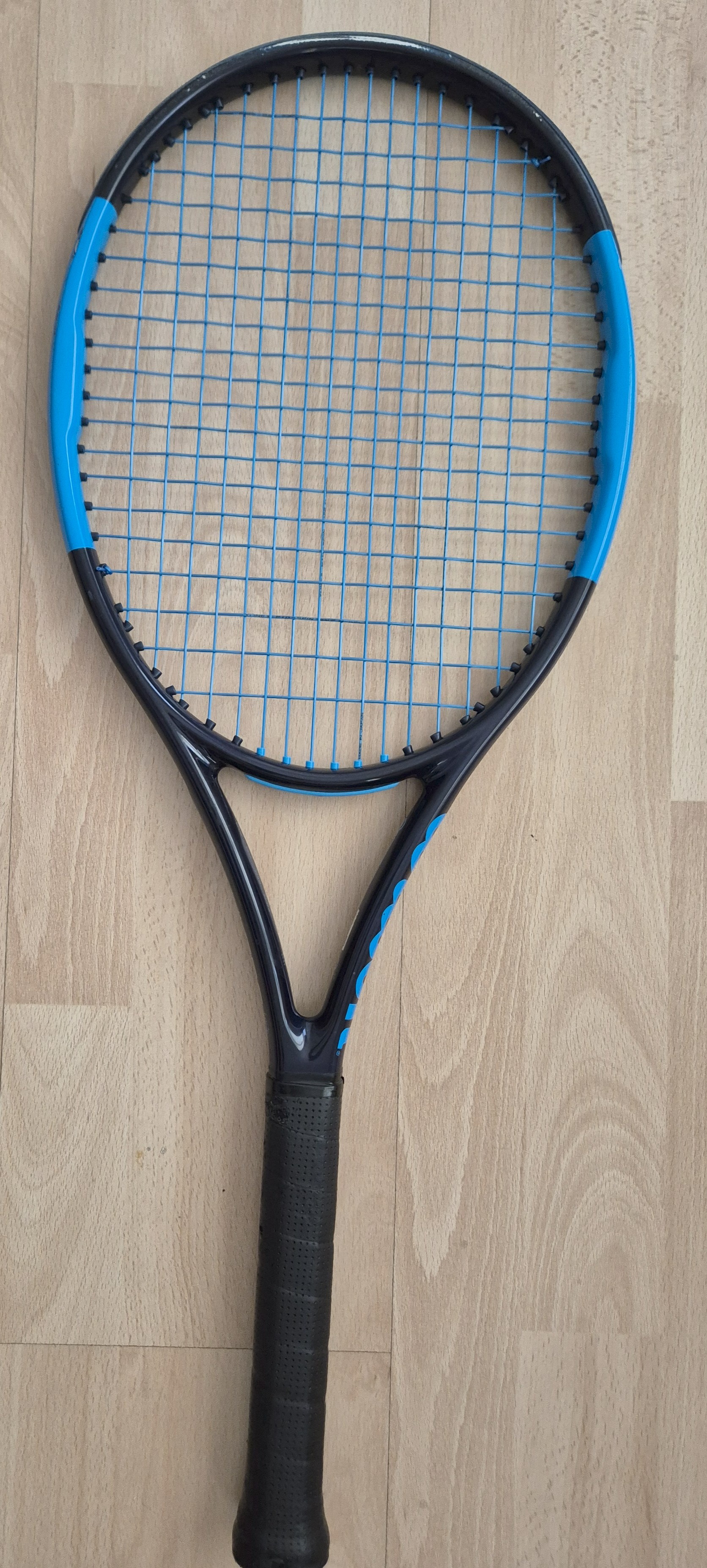 Wilson Ultra Tour 100 v2 with PWS and CV | Talk Tennis