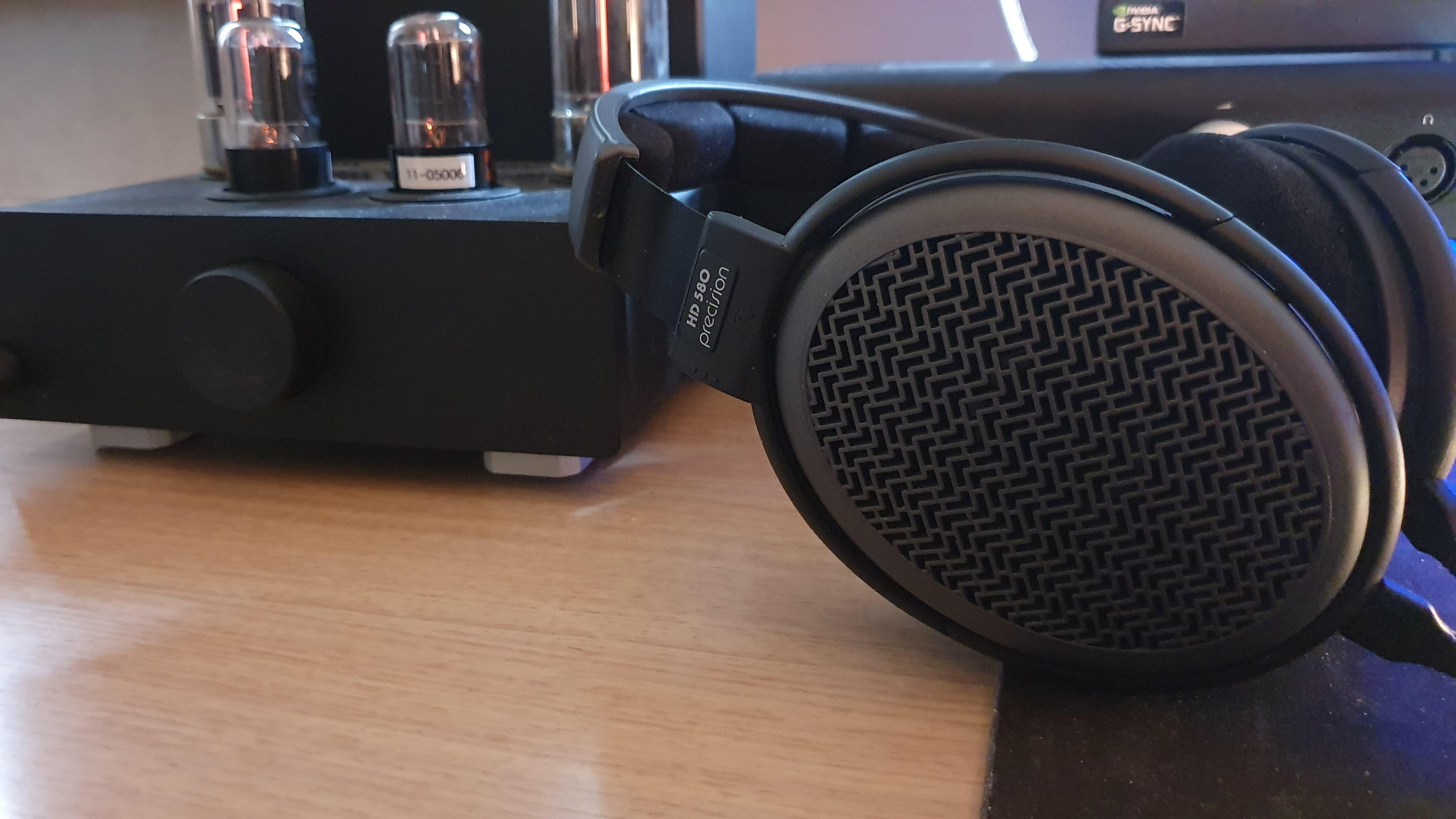 Sennheiser HD580 Precision - 古いけど、まだ全然イケてる : r/headphones