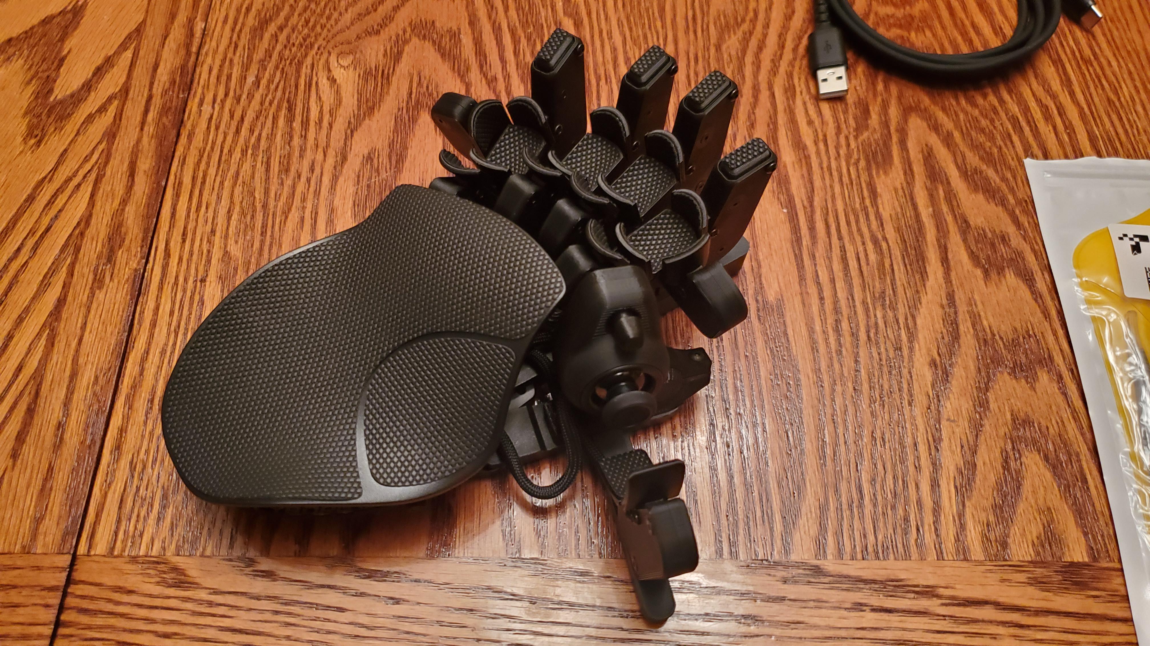 サイボーグ II コンパクト - 最初のアゼロンキーパッド : r/Azeron