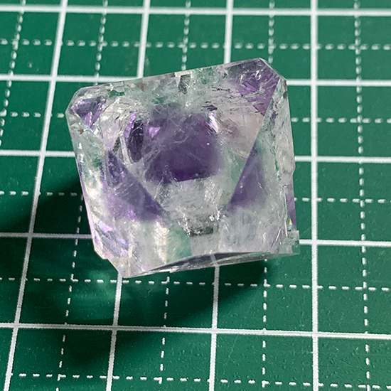 ミョウバン結晶の劈開割り – きらら舎