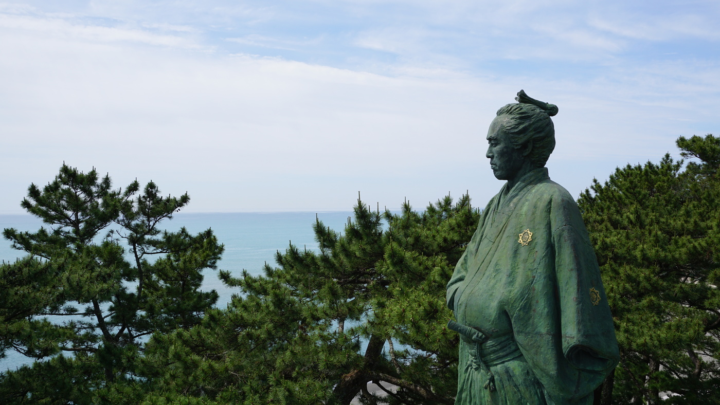 坂本龍馬像 | 観光スポット検索 | 高知県観光情報Webサイト「こうち旅