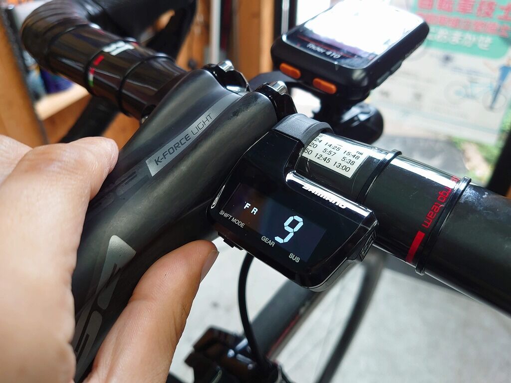 Di2のインフォメーションディスプレイ SC-MT800、何がそんなに良いのか