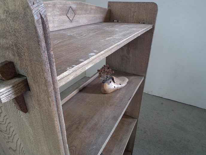 D00361 レトロ 古いくさび式本棚 陳列棚 | MANSIKKA antiquesMANSIKKA