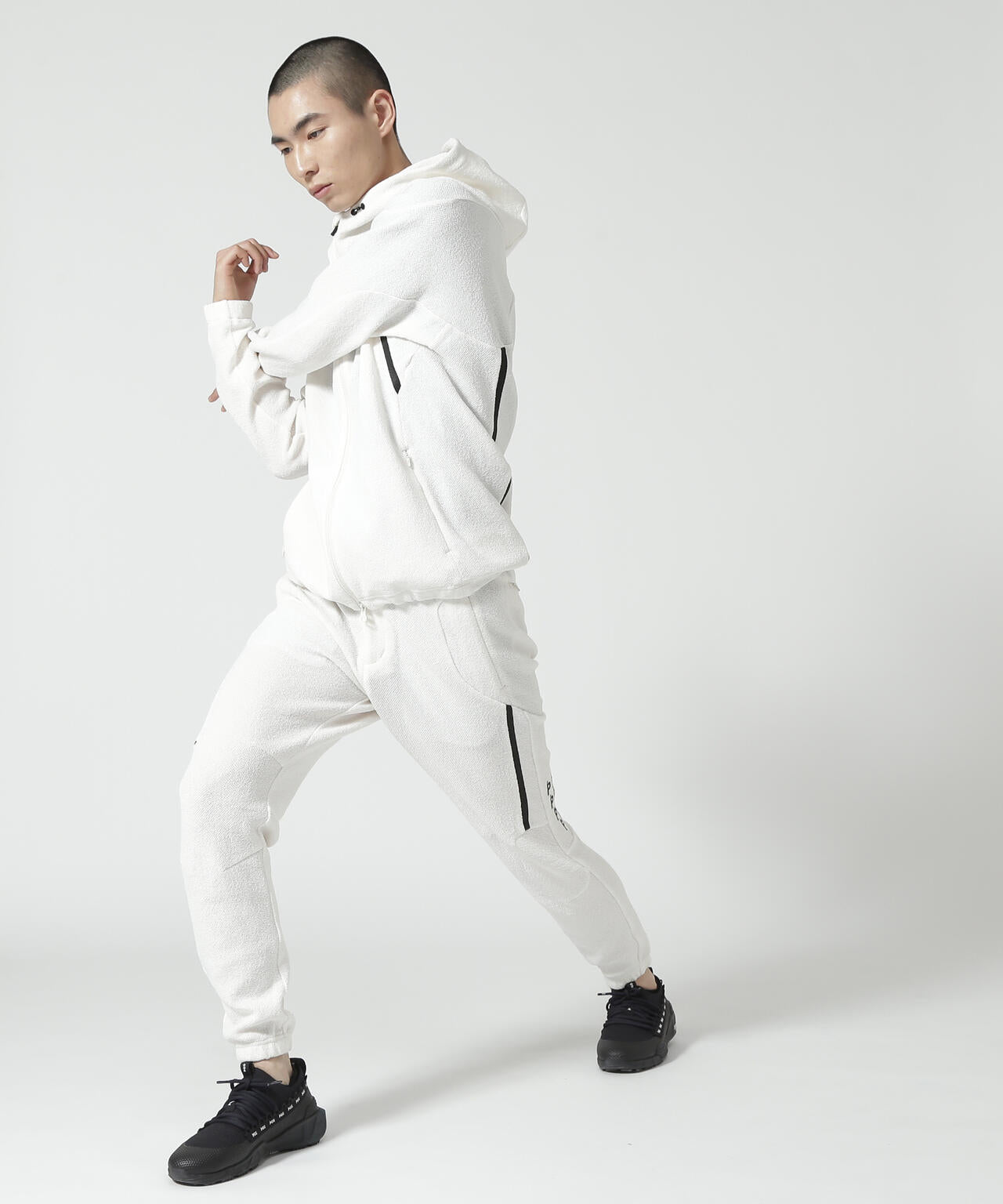 PGG】【直営店舗&公式オンライン限定】ストレッチデニットフルジップ