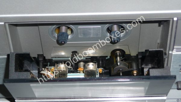 AIWA CS-J77 Stereo Radio Cassette Recorder - Old Boomboxes