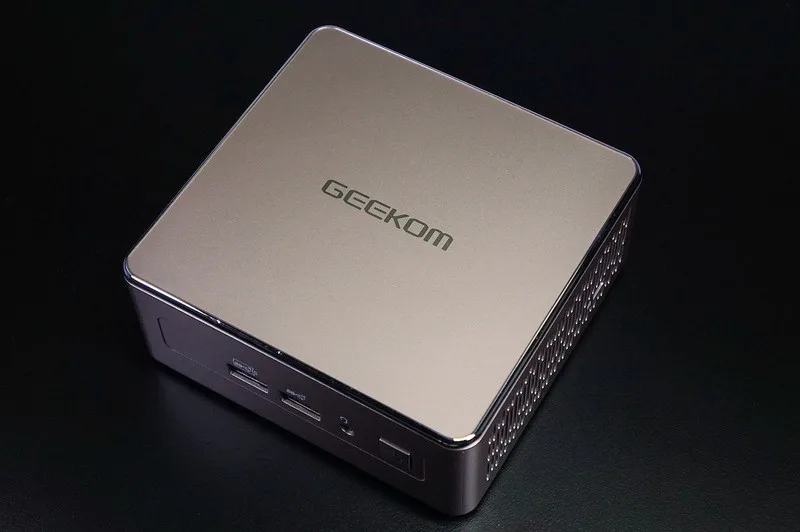 コスパの良いミニPC GEEKOM A5のレビュー！Ryzen7 5800H/32GB/512GB