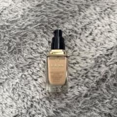 クレ・ド・ポー ボーテ タンフリュイドエクラ ナチュレル オークル20