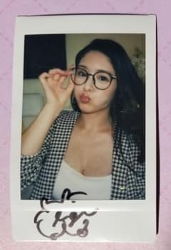 藤浦めぐ 直筆サイン付きチェキ777 - メルカリ