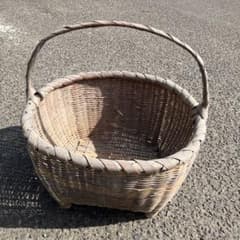 B壁 昭和レトロ 竹編み バスケット かご 足付き 手提げ 籠 竹籠 竹細工
