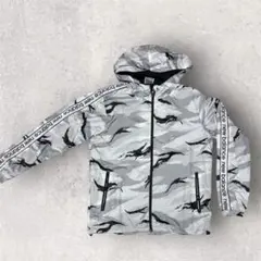 2026年最新】ニューバランス 迷彩 ジャケットの人気アイテム - メルカリ