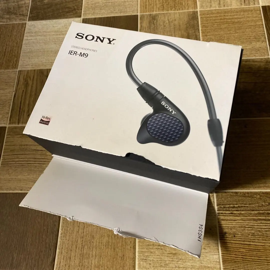ほぼ新品 SONY IER-M9 保証書付き