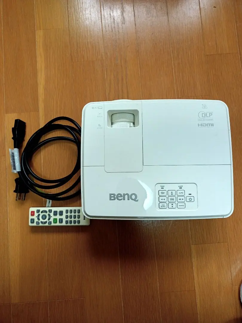 2026年最新】benq プロジェクター mw550の人気アイテム - メルカリ