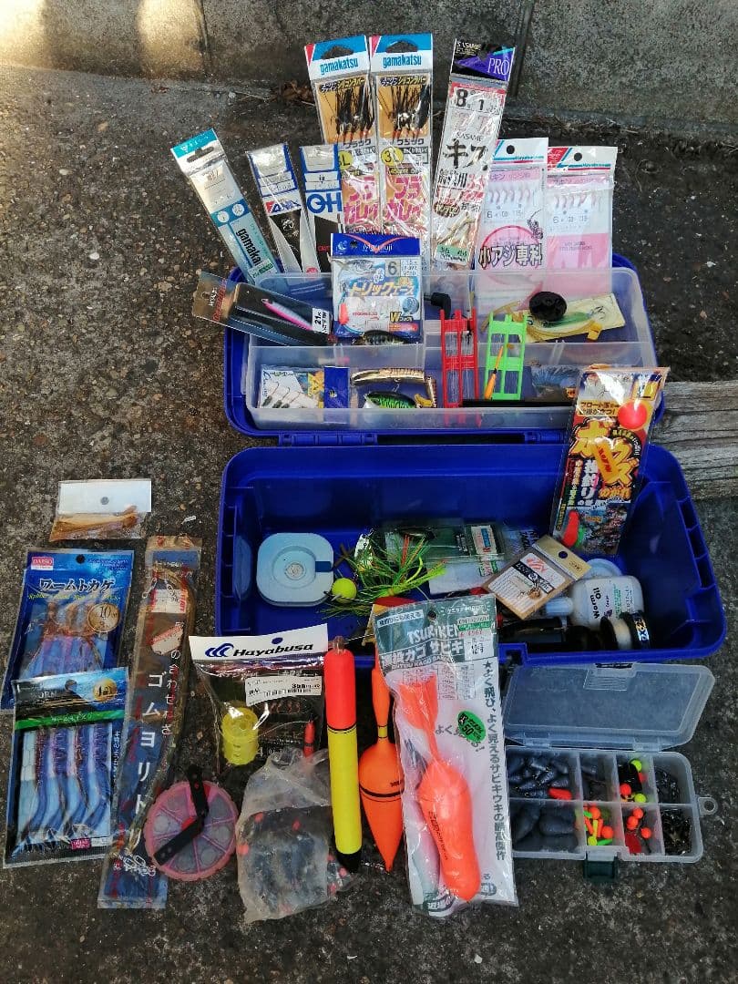 釣り具セットと収納ボックス - メルカリ