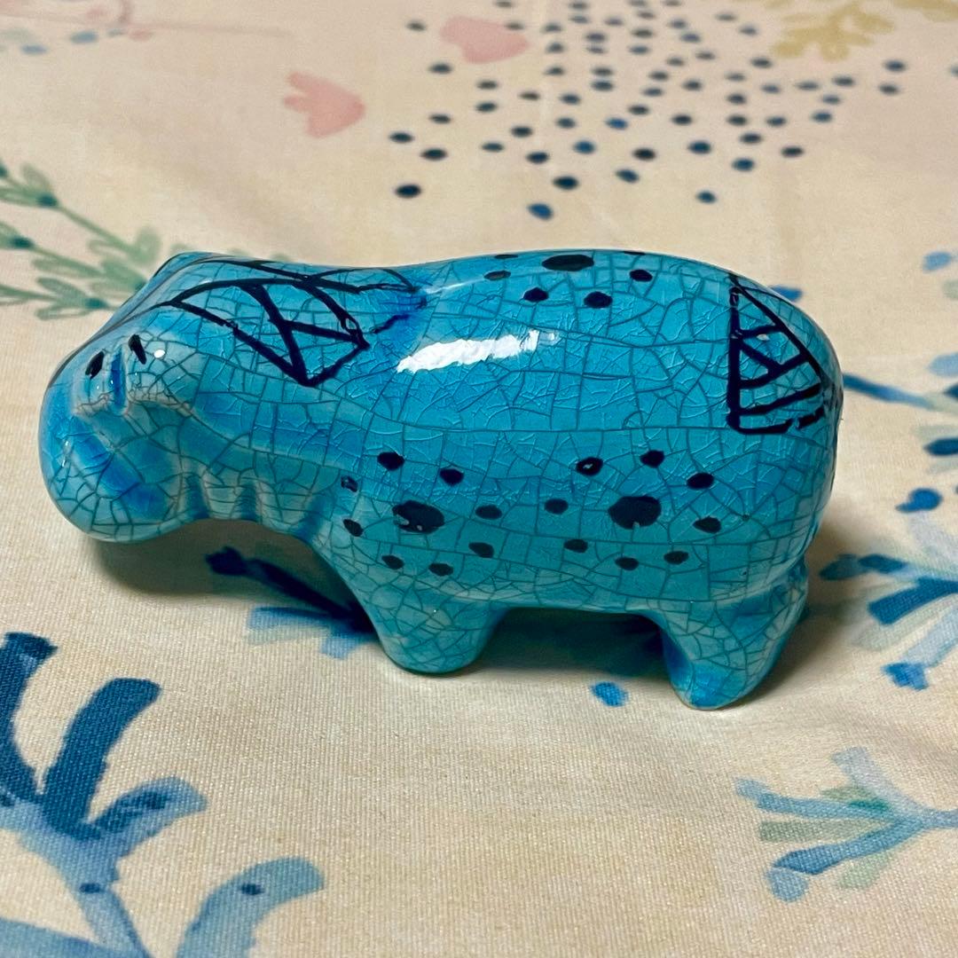 大英博物館 青いカバ かば 幸せを運ぶカバ ラッキーアイテム 置物