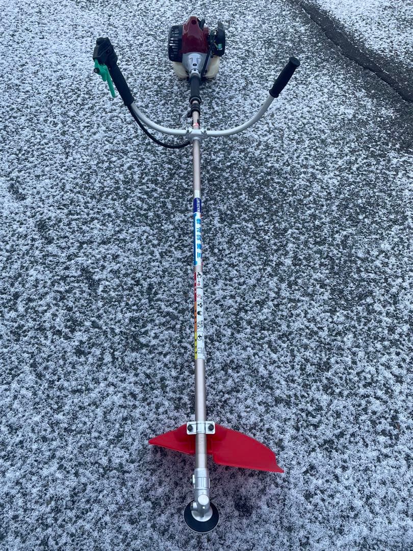 プロ仕様‼️ハイパワー‼️三菱 刈払機 MA261MT 草刈機 エンジン刈払機 最終価格‼️プロ仕様‼️三菱 刈払機 MA261MT 草刈機 エンジン刈払機