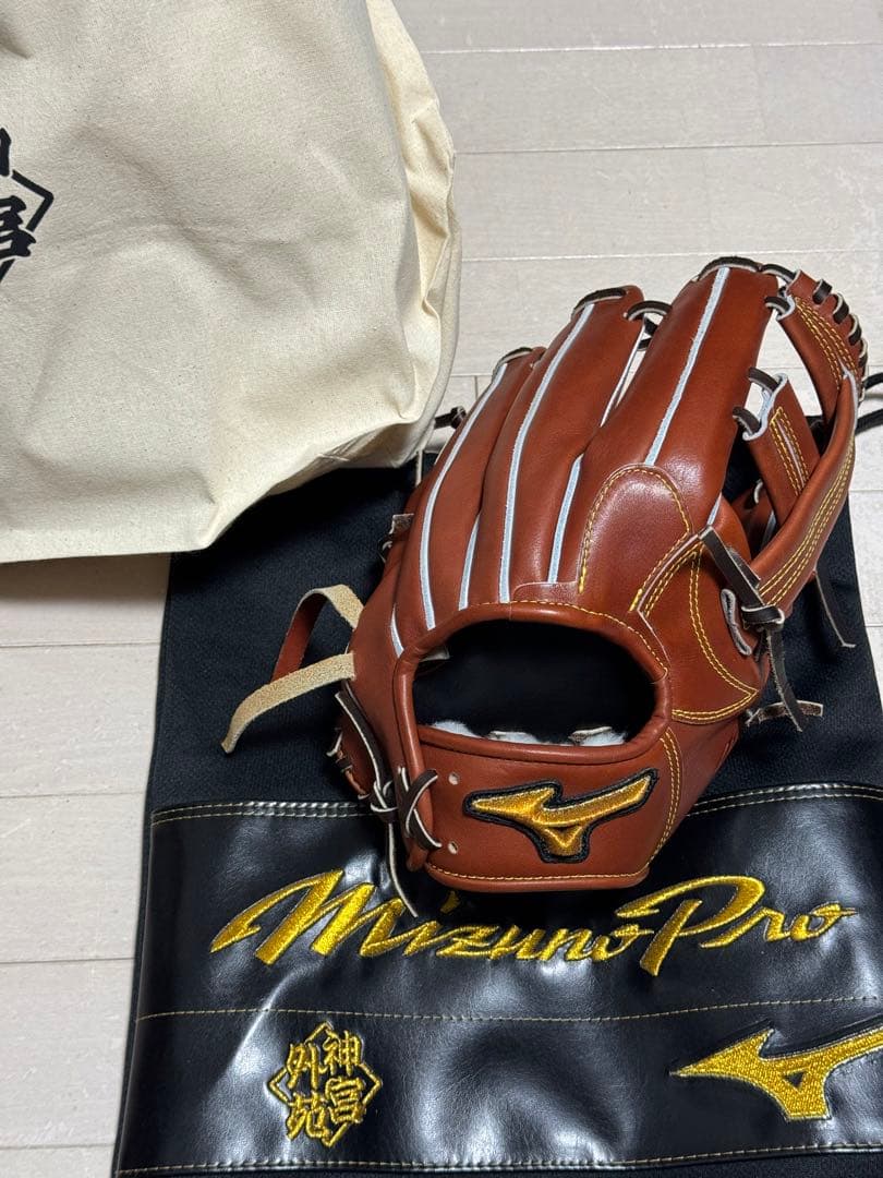ミズノプロ 村上モデル 直営店限定グラブ 伊藤クラフトマン - メルカリ