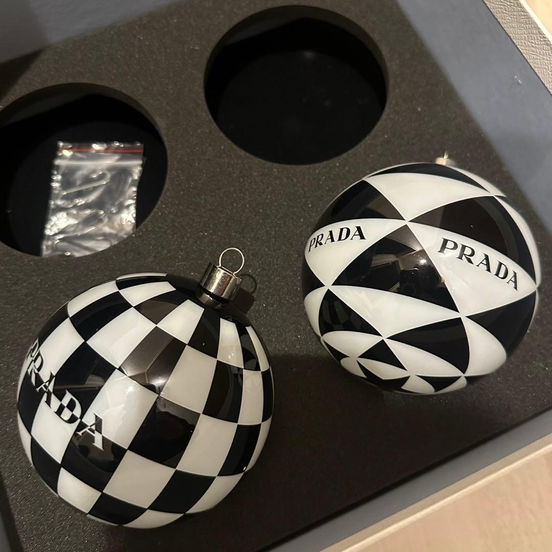 新品　滝沢眞規子　クリスマス　オーナメント　プラダ　モザイク 思い立って🎄出しました✨ 今年はディオール様から頂いたフレグランス
