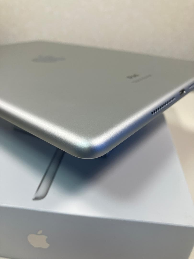 iPad 第9世代 64GB シルバー Wi-Fi 4点付属品付（一部欠品） - メルカリ