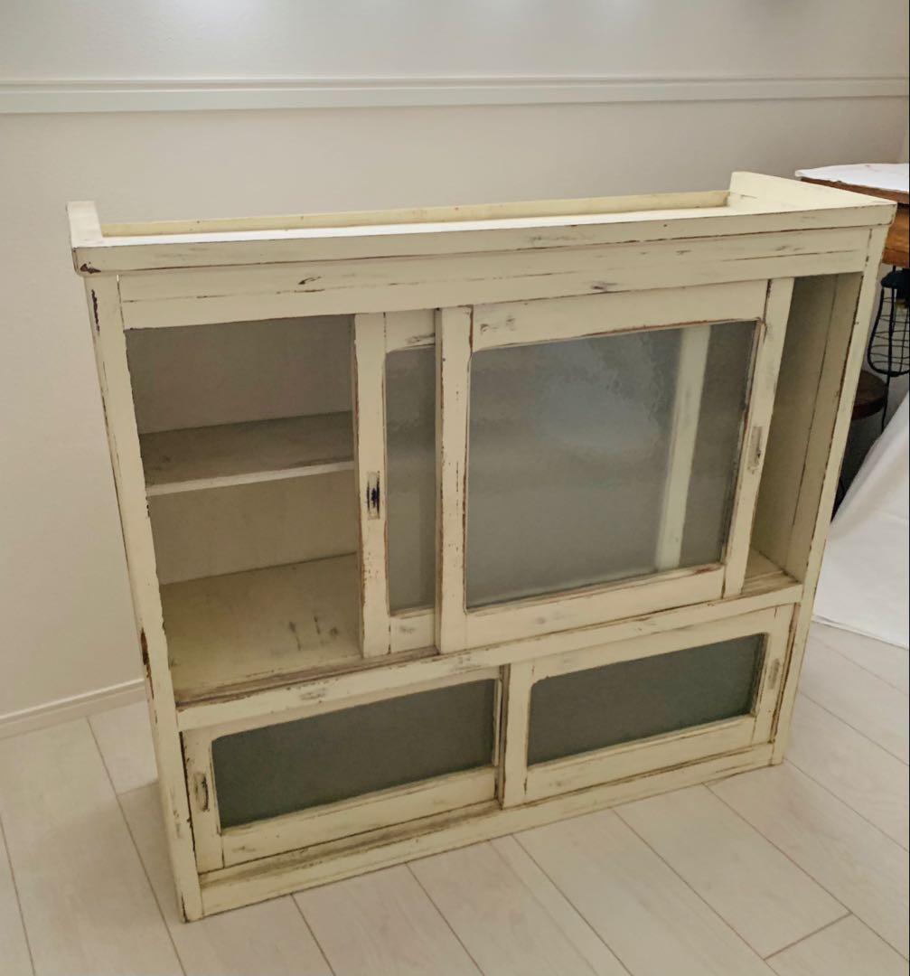 日本の古いアイボリーの水屋キャビネット 水屋 食器棚 アンティーク