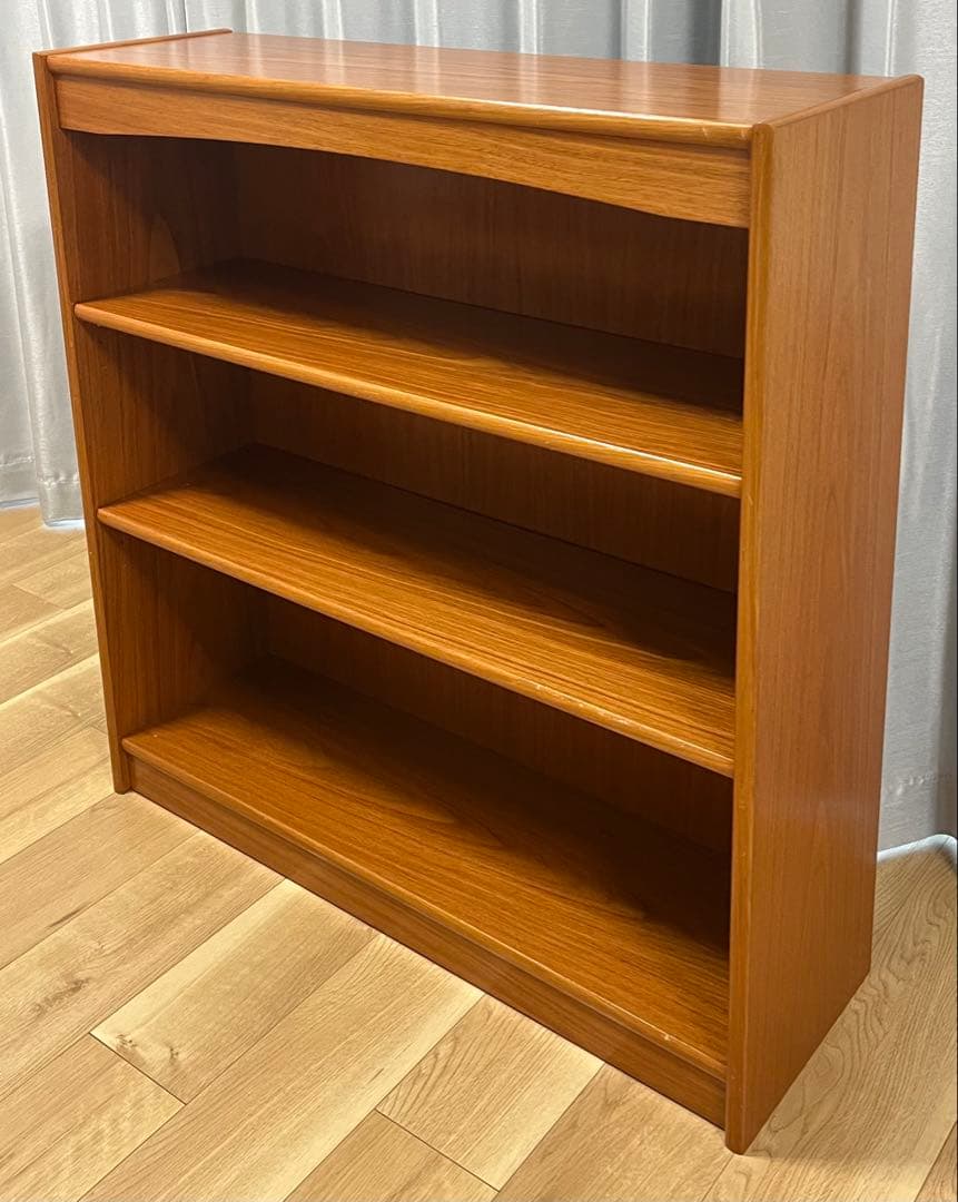 再出品　木目が綺麗な本棚　飾り棚にも使えます　即購入OK 東谷 棚 ラック オープンラック シェルフ 木製 おしゃれ 収納 飾り棚