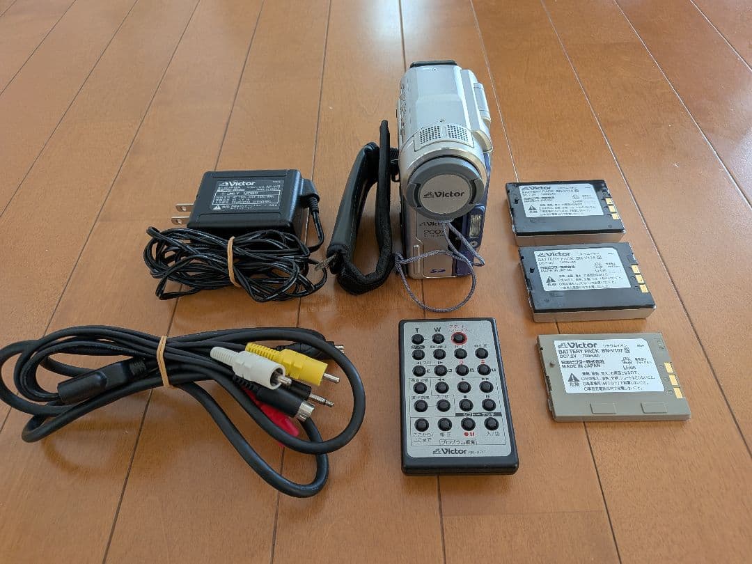 動作確認済み　Victor MiniDV デジタルビデオカメラ 動作確認済み Victor MiniDV デジタルビデオカメラ ハードケース付き