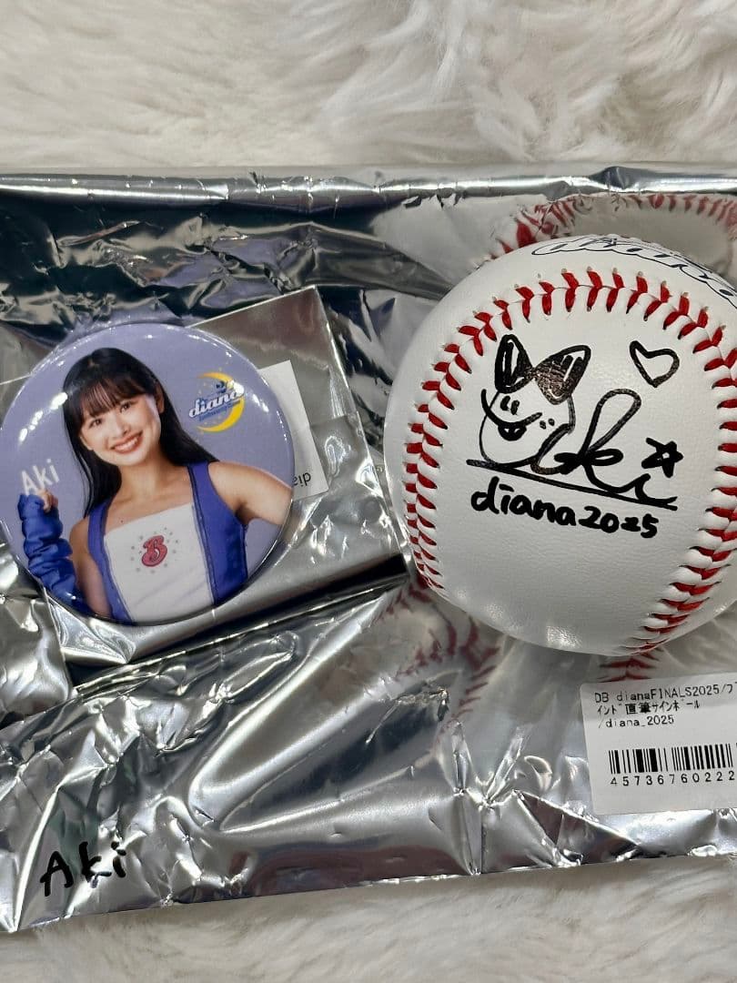 K*i様 ベイスターズ　diana Aki 直筆サインボール 20th缶バッジ THE FINALS -diana2025-/ブラインド直筆サインボール