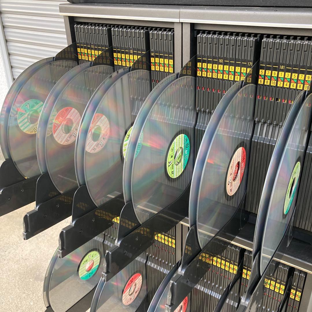 第一興商LDカラオケ295枚セット7.900曲以上（欠番無しケース付き