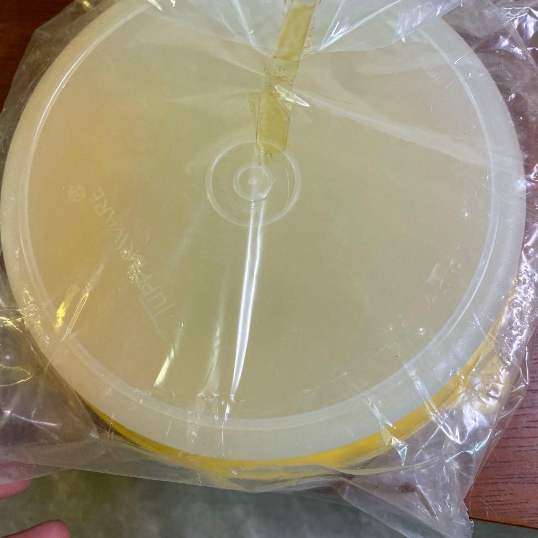 x_x様専用 Tupperware タッパーウェア おまけでもう一個 - メルカリ