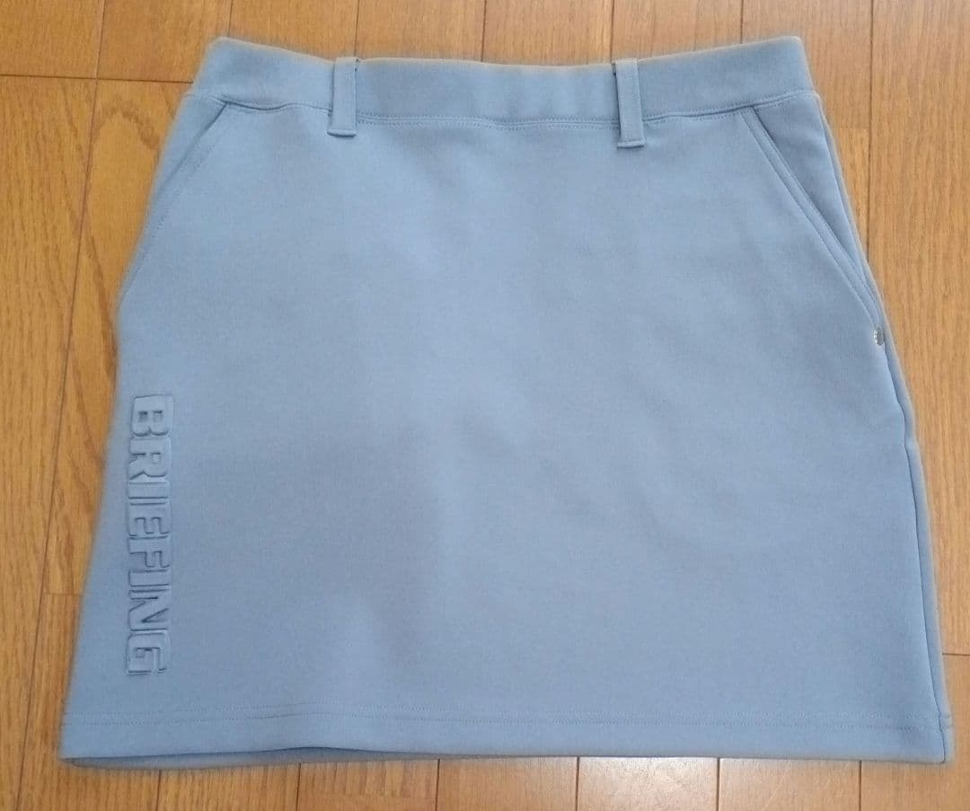 ブリーフィングゴルフ 3Dロゴ スカート【新品未使用】Sサイズ - メルカリ