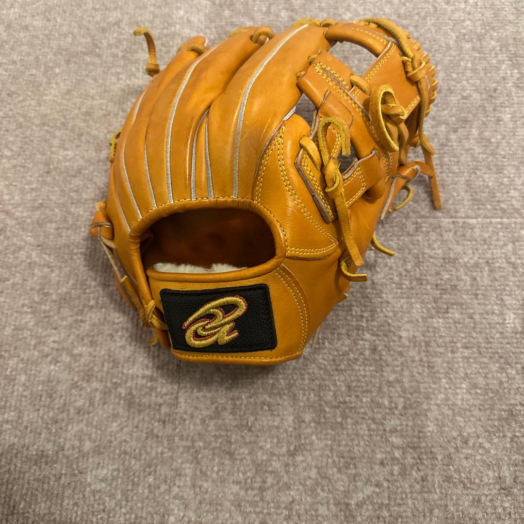 ドナイヤ　硬式内野用グラブ　値下げ交渉◯ ドナイヤ 平裏刺繍・ラベル交換1円 硬式 内野手用 グローブ グラブ 右