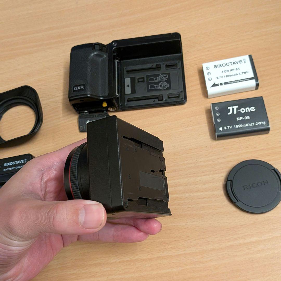 RICOH GXR ボディ + A12 28mm APS-Cレンズセット - メルカリ