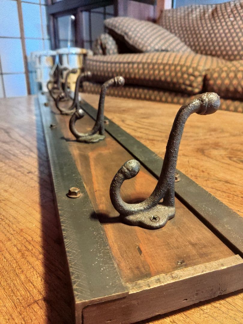 希少　ウォールフック ５フック 木製 金属製　アイアン　インダストリアル 楽天市場】インダストリアル フックの通販