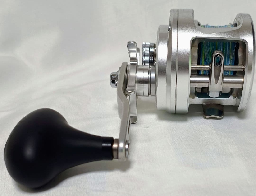 シマノ１３オシアカルカッタ300ＨＧ シマノ(SHIMANO) 13オシアカルカッタ 301HG(左ハンドル) (お取り寄せ