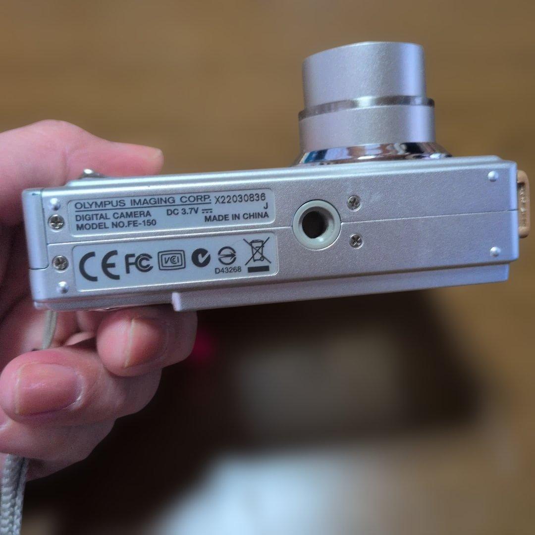 オリンパス OLYMPUS FE-150 コンパクトデジタルカメラ 動作確認済