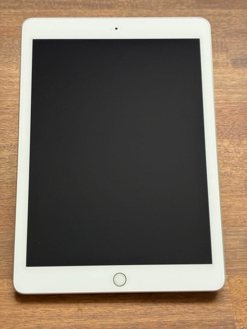 Apple iPad 第5世代 Wi-Fi 128GBシルバー Amazon.com : Apple 9.7