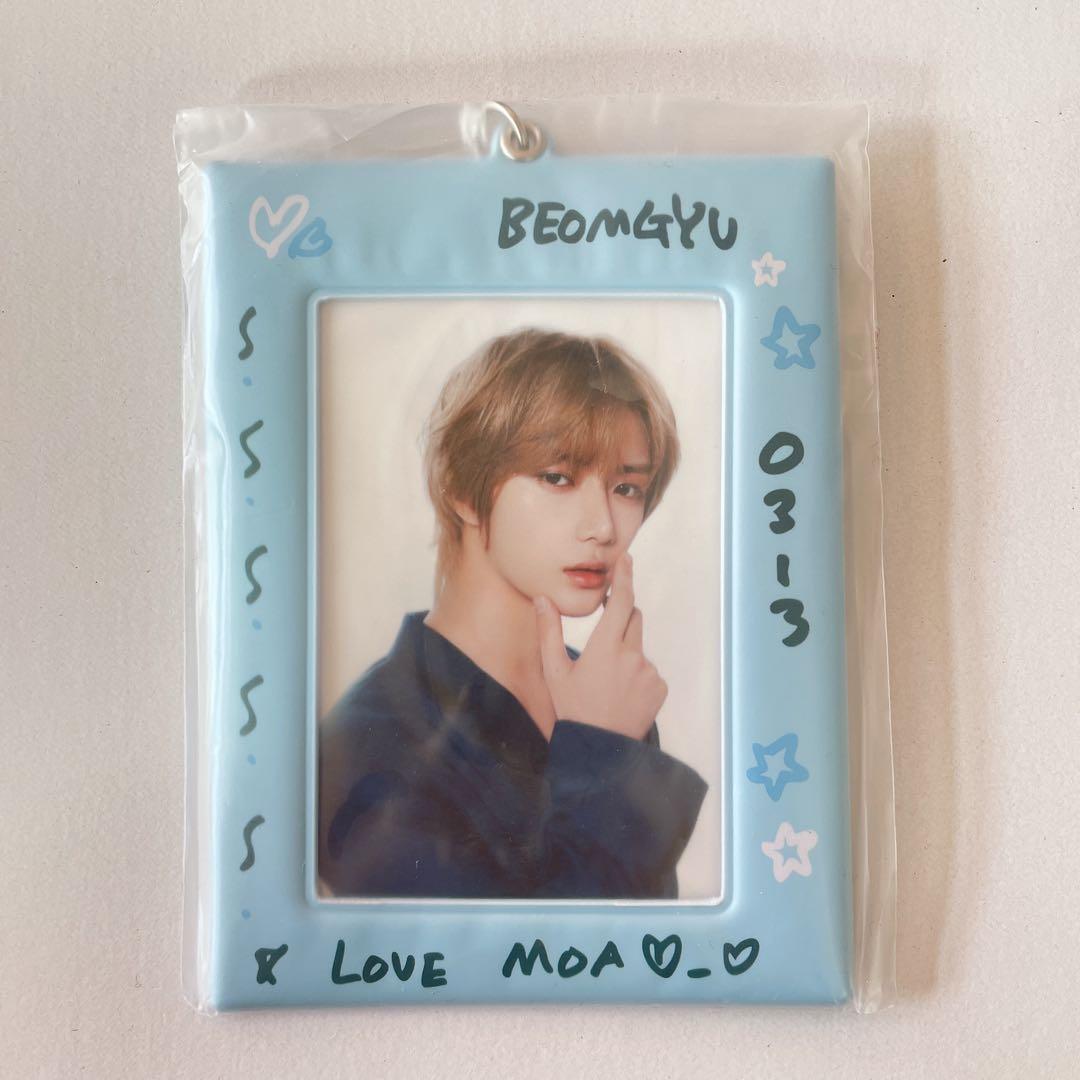 TXT ボムギュ フォトカードホルダー トレカケース - メルカリ