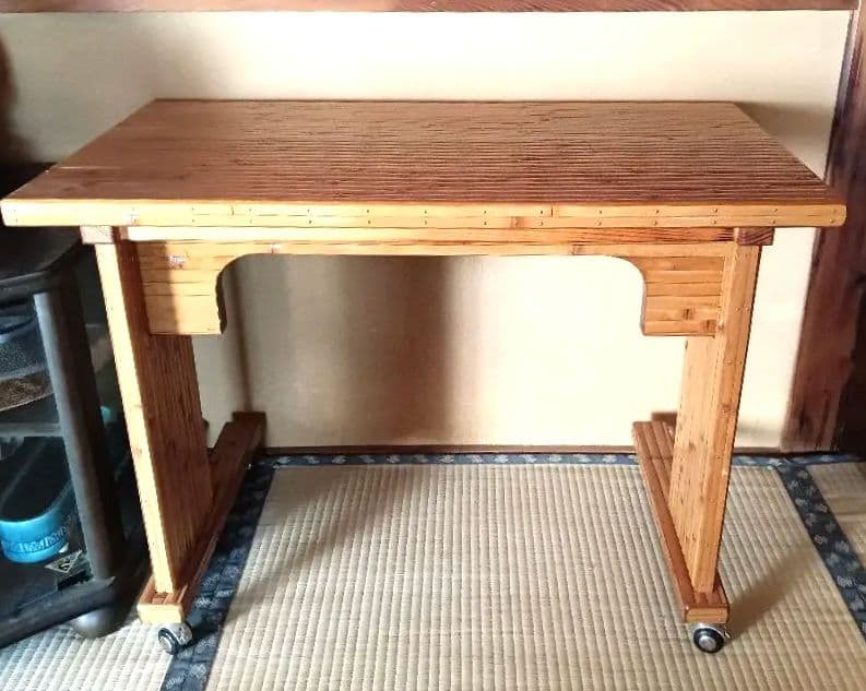 6キャスター付き　竹製　シンプルテーブル 移動可能 楽天市場】サイドテーブル キャスター付き 竹製 丸型 取り外し可能な