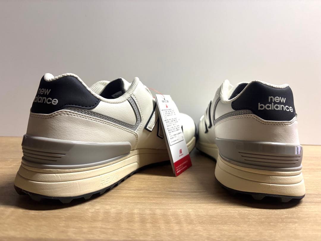 未使用 23.5cm 2E ニューバランスゴルフシューズUGBS574Hホワイト