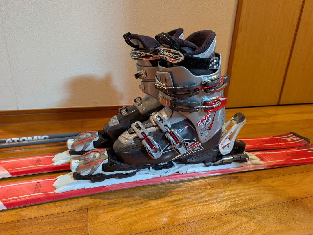 Nordica スキーセット スキー板144センチ ブーツ25.0センチ・ポール