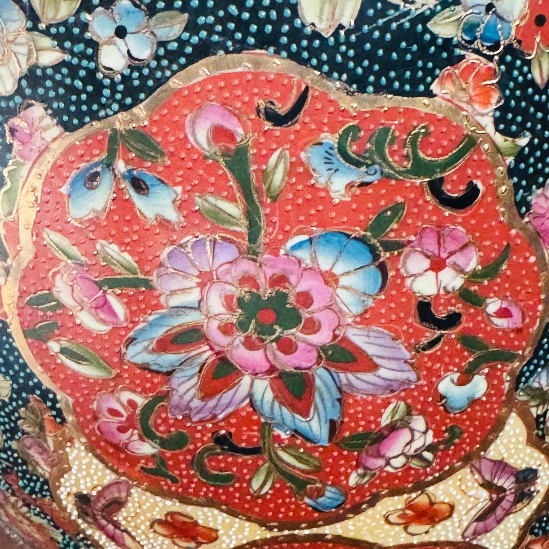 輸出薩摩 豪華絢爛 薩摩焼 金襴手遊女図 卵型置物 床飾物 古美術品