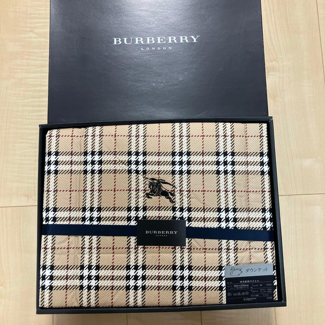 未使用 BURBERRY バーバリー ダウンケット 羽毛肌掛けふとん日本製