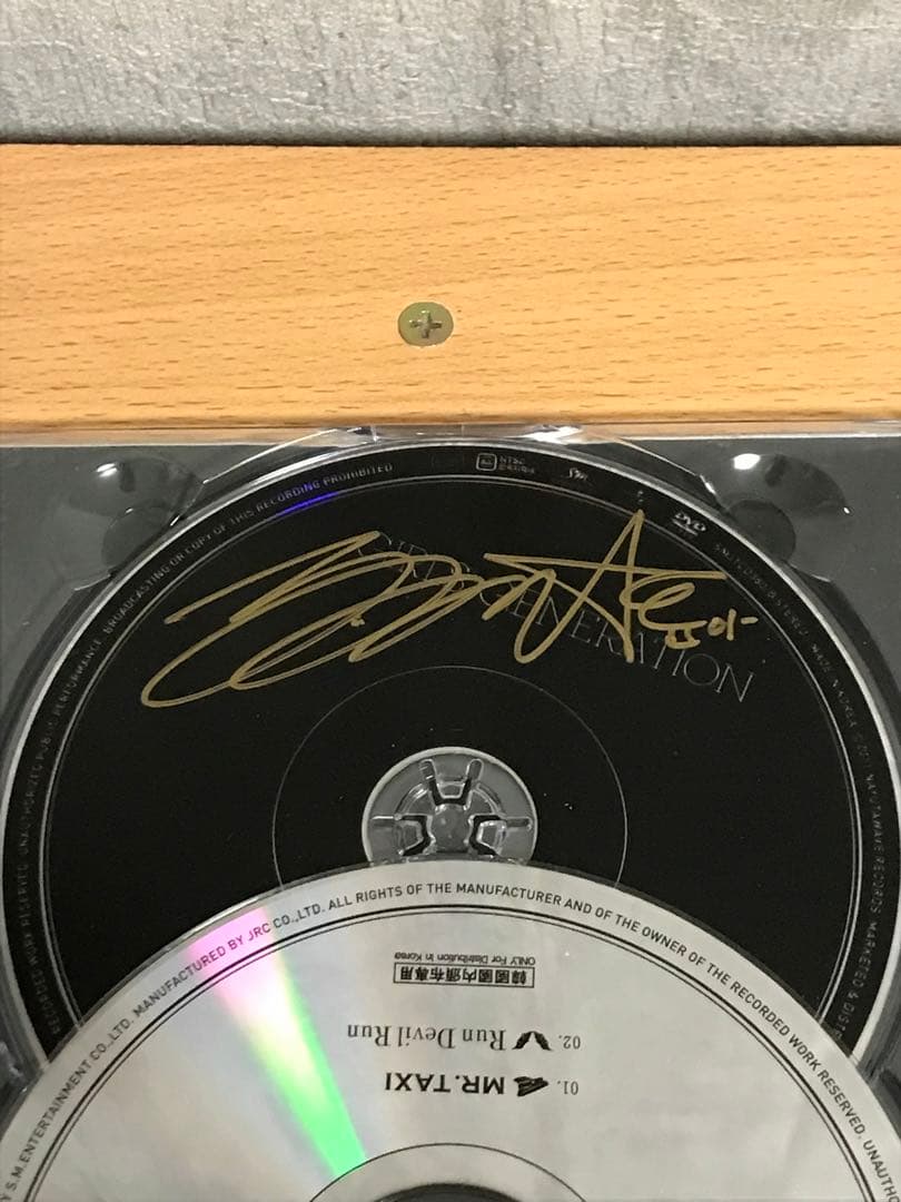 少女時代 MR.TAXI/Run Devil Run サイン入りCD - メルカリ