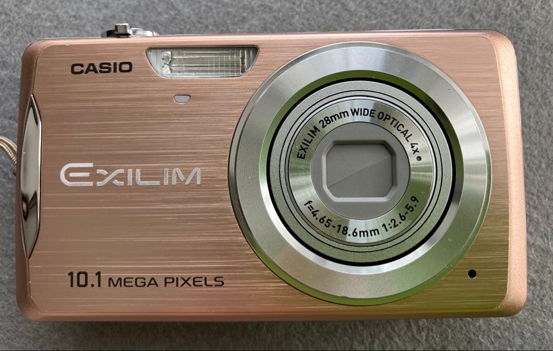 CASIO EXILIM 10.1メガピクセル コンパクトカメラ - メルカリ