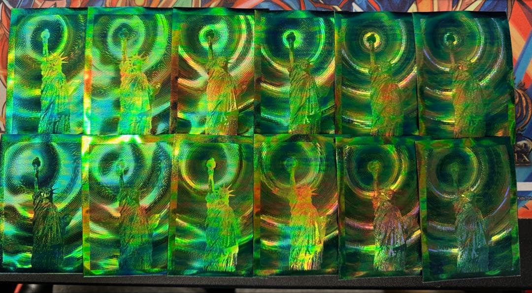 KMC スーパープリズム 自由の女神 スリーブ 60枚 - メルカリ