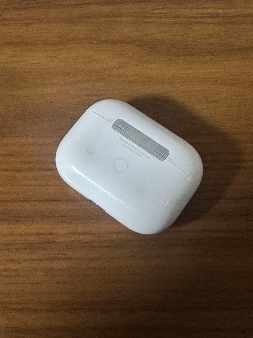 AirPods Pro2 本体 充電ケース付き 左耳故障 値下げ可能 - メルカリ