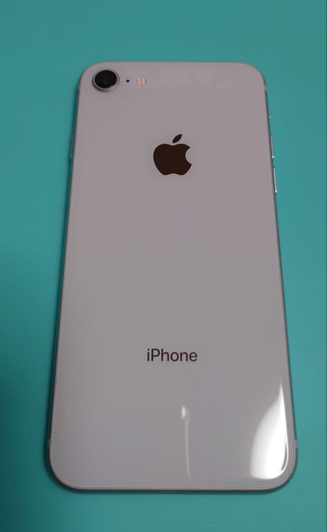中古】iPhone 8 シルバー 64GB SIMフリー 本体 Apple - メルカリ