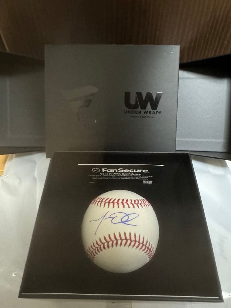 MLB ブレーブス マット・オルソン選手 直筆サイン ボール - メルカリ