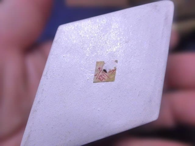 素晴らしい蒔絵と作りの良い菱餅台と木製の菱餅です。アンティークです