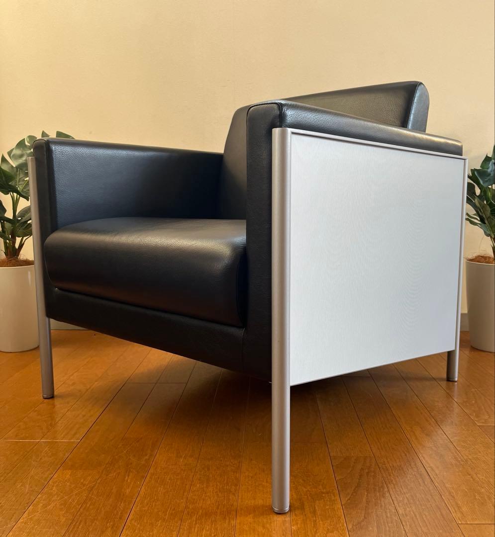 イトーキ MEZZO ラウンジチェア ① 本革 21万 モダン シングルソファ