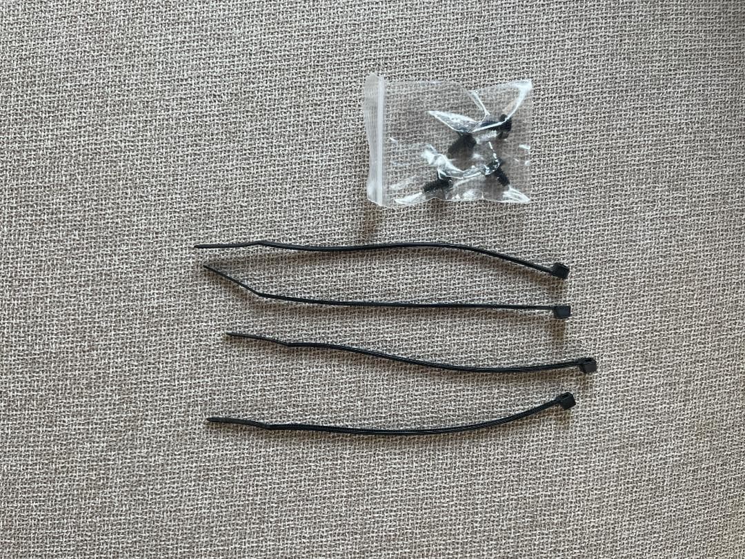 80+ Platinum】Thermaltake 1050W 使用1年 完備品 - メルカリ